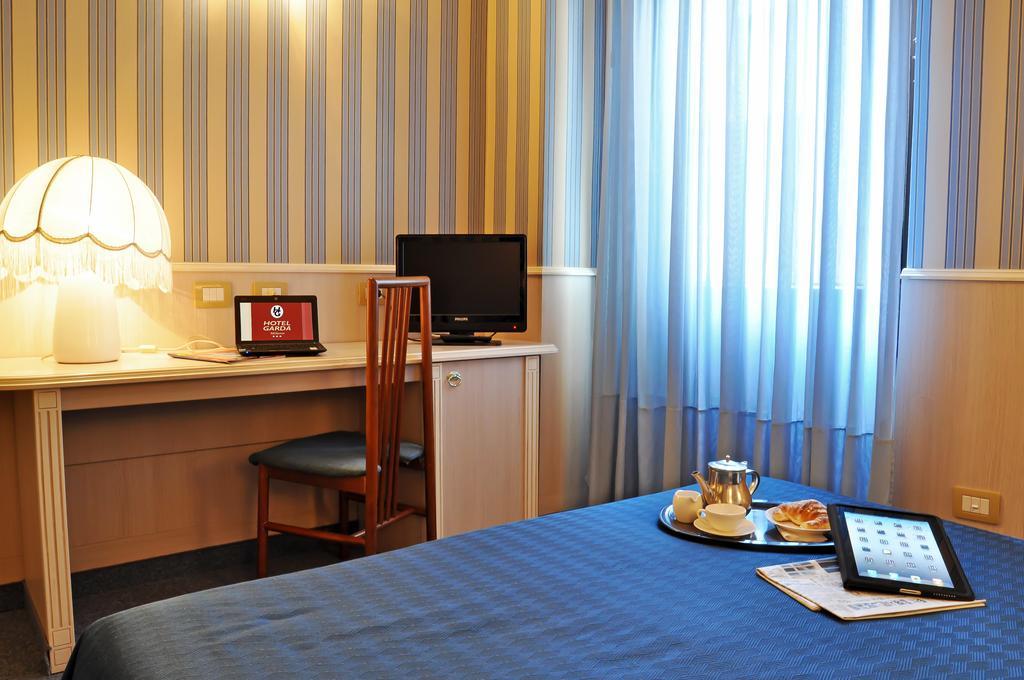 Hotel Garda Milano Esterno foto
