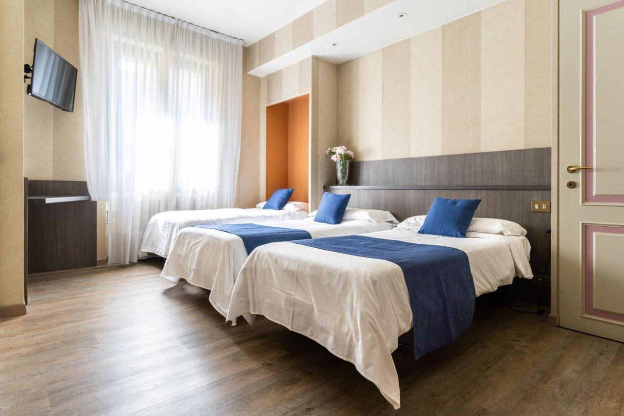 Hotel Garda Milano Esterno foto