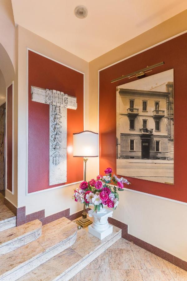 Hotel Garda Milano Esterno foto