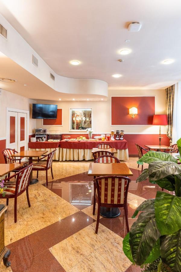 Hotel Garda Milano Esterno foto